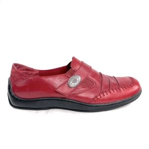 Walking Cradles Women Size 9 Red Leather Comfort Flat Shoe Hook Loop Strap